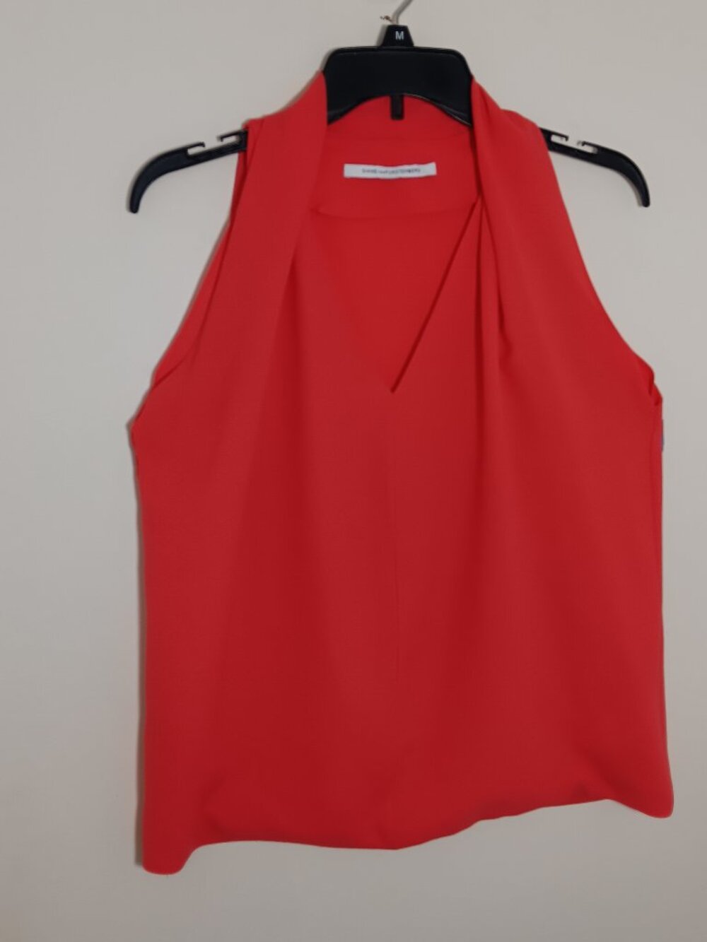 DVF Diane Von Furstenberg coral sleeveless draped neck blouse medium